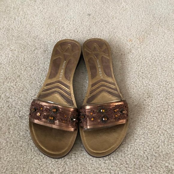 Nine West - Women's Slip On/Glide Sandals - Bronze -Size 9.5M - New in box - Picture 3 of 7